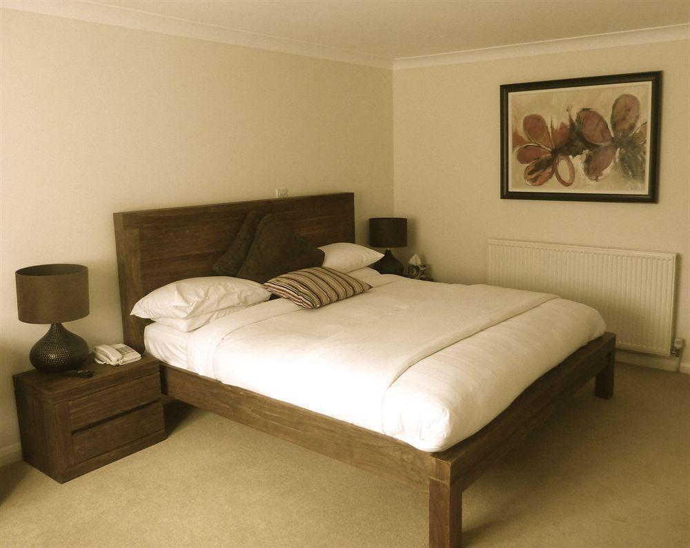 Crouchers Hotel Chichester Buitenkant foto