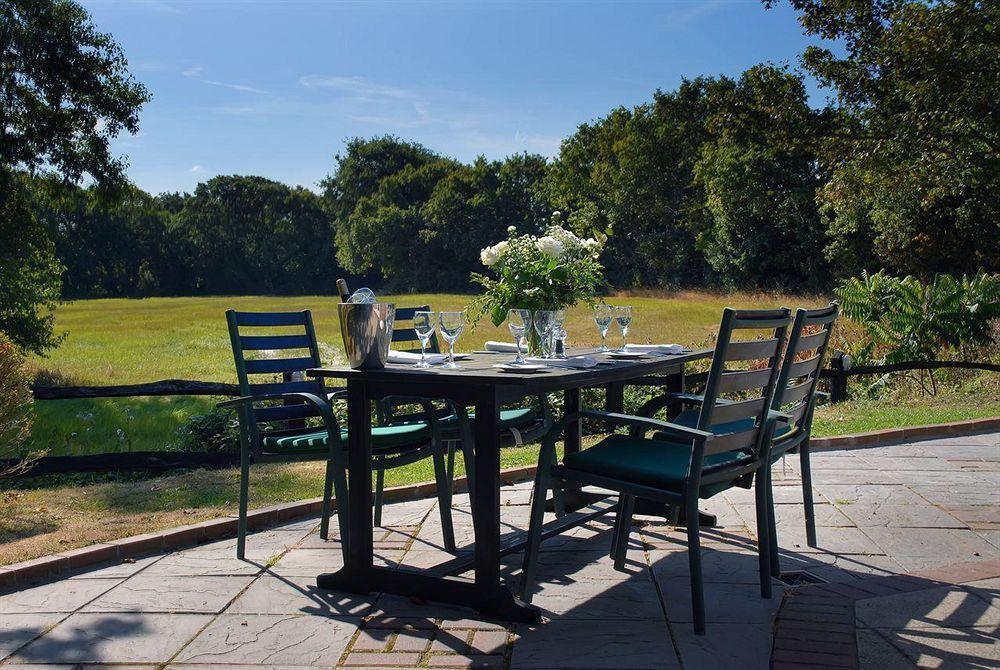 Crouchers Hotel Chichester Buitenkant foto